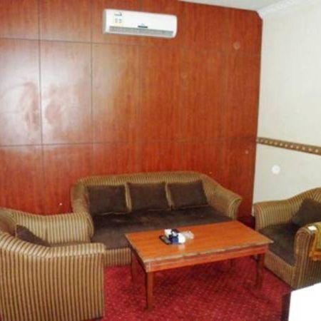 Al Farhan Hotel Suites - Al Salam Riade Exterior foto