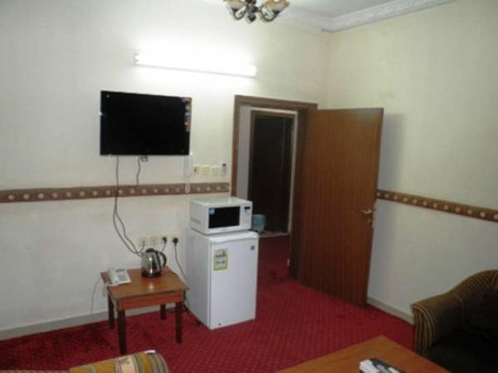 Al Farhan Hotel Suites - Al Salam Riade Exterior foto