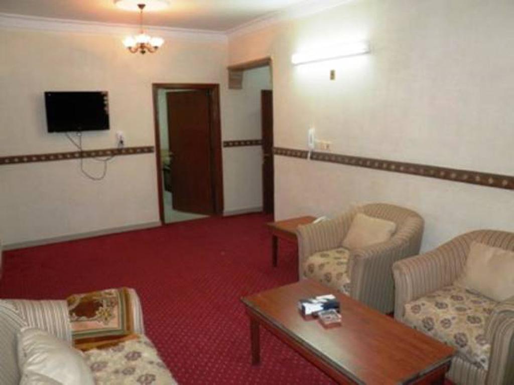 Al Farhan Hotel Suites - Al Salam Riade Exterior foto
